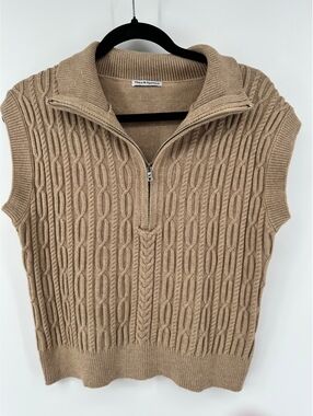 Theo & Spence Front-Zippered Sweater Vest – Size M